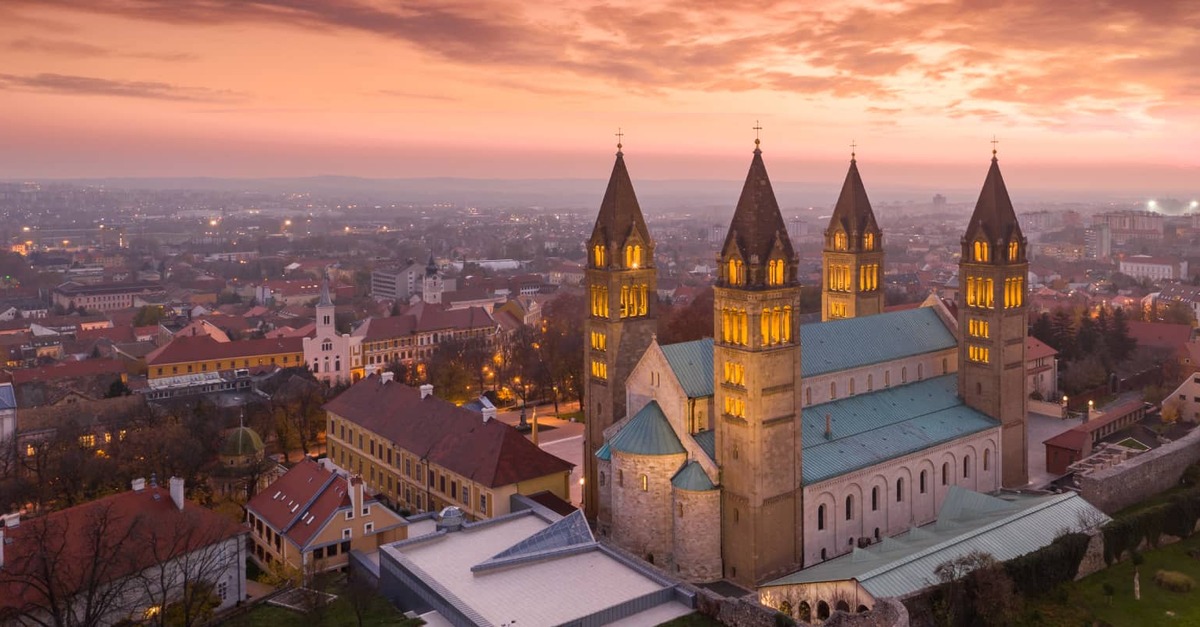 Weboldalkészítés Pécs — vállalkozóknak | Sotevian
